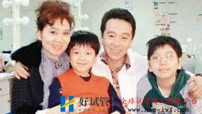 64岁张晨光曾连续四年,送谢美惠99朵玫瑰,为生子做试管婴儿(图9) 64岁张晨光曾连续四年,送谢美惠99朵玫瑰,为生子做试管婴儿(图9)